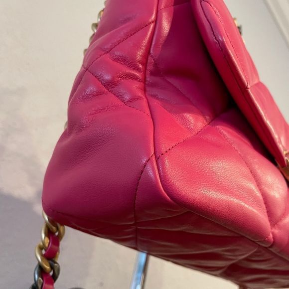 Chanel 19 Flap Large Neon Pink Chain Bag Handbag Shoulder CC Quilted - Picture 15 of 17